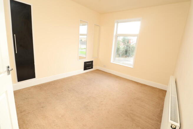 2 bed Semi-Detached to rent Image 6