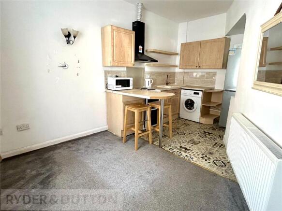Lounge/Kitchen