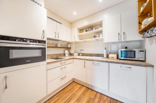 1364320-9-68e62e6...