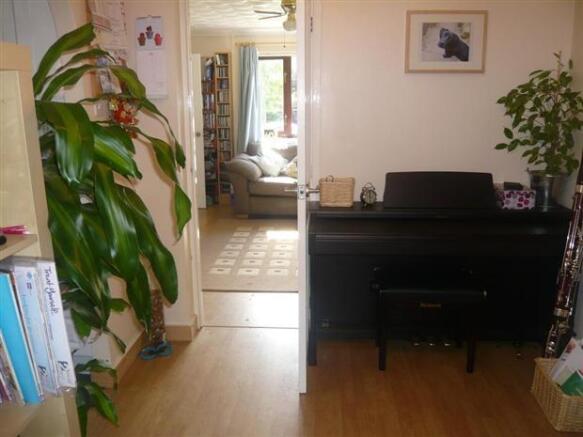 Photo 11