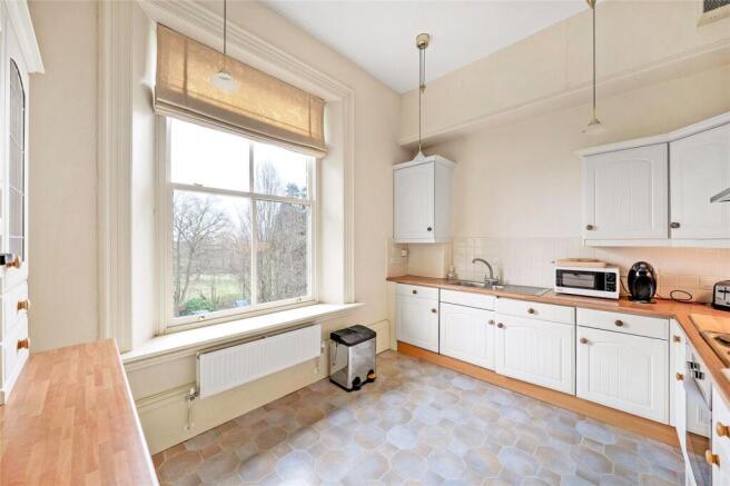 2 bed Apartment for sale Image 7