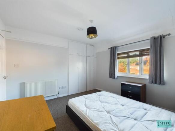 1 bed House Share to rent Image 4