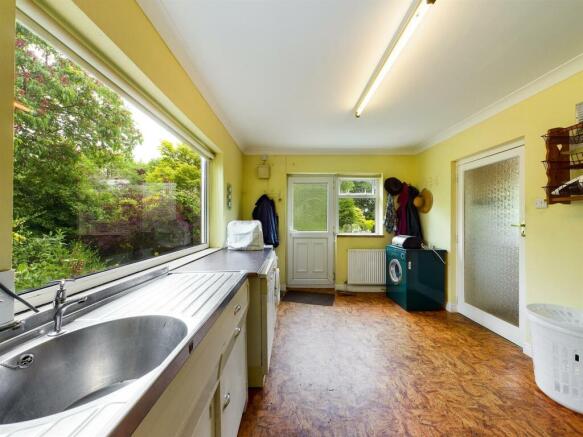 Large Utility Room