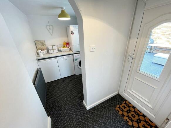 REAR LOBBY / UTILITY