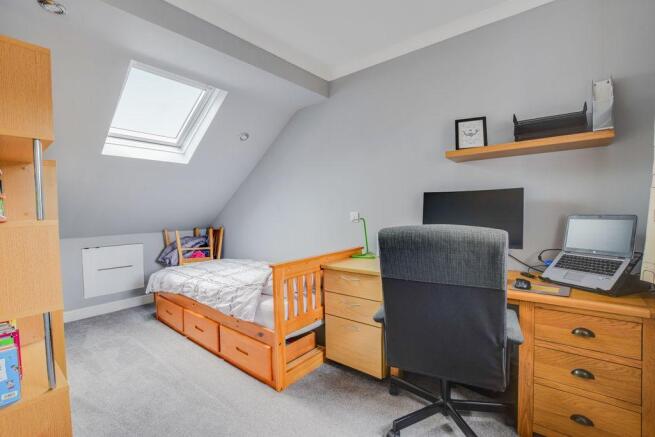 Bedroom 3 (Double)