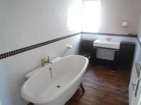 wilthorn 3 bathroom.