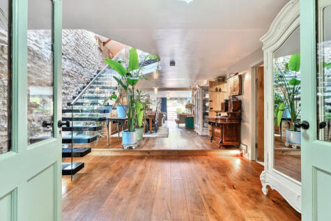 St. Marys Street, Axbridge, BS26