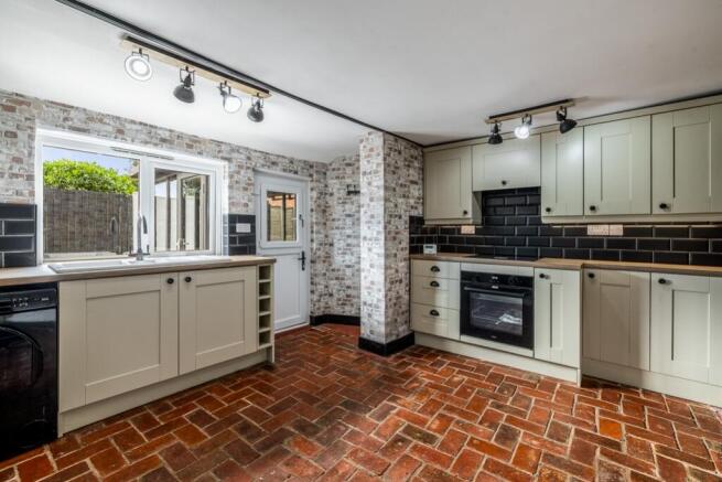 79 Main Road (Hundleby)-16
