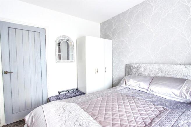 2 bed Bungalow for sale Image 12