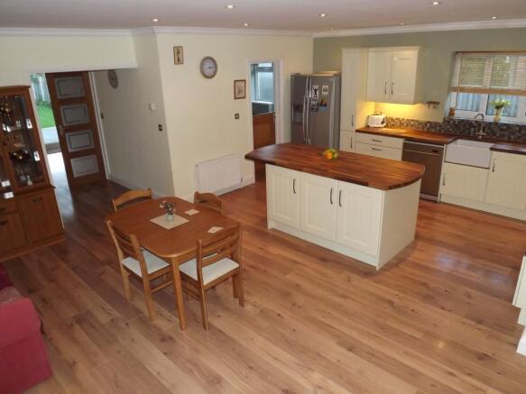 Kitchen/breakfast ro