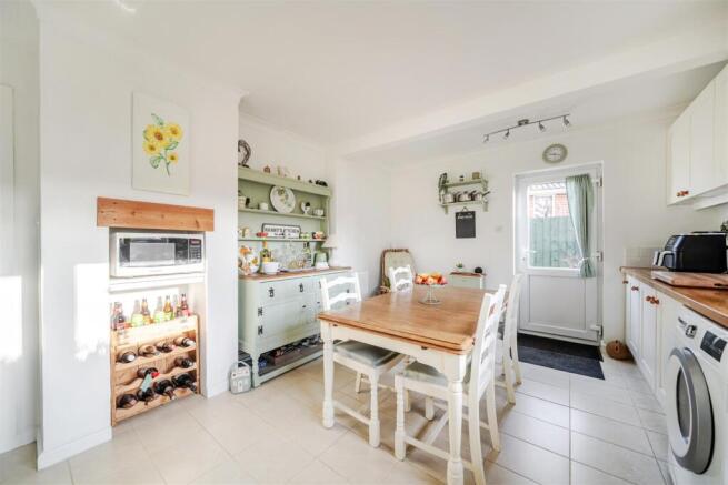 Kitchen/Dining Room