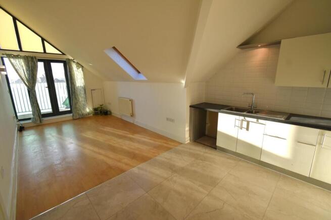 Open Plan Kitchen & Living Area