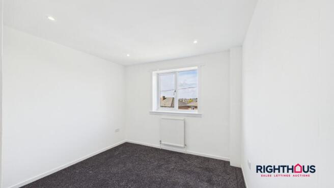 3 bed Semi-Detached to rent Image 7
