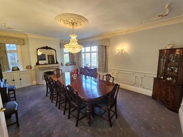 Dining Room.jpg