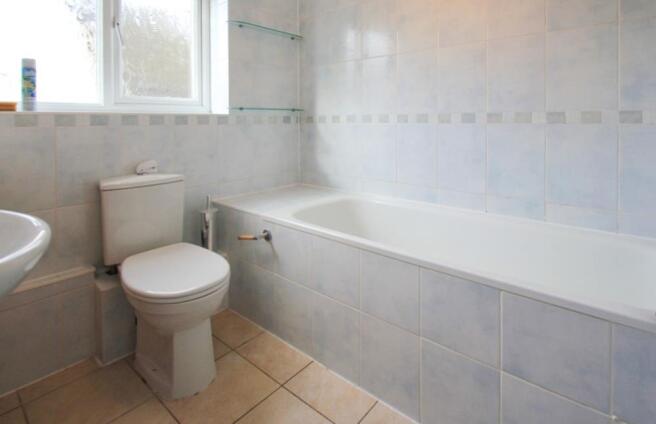 12 Stoneleigh LR-3.jpg