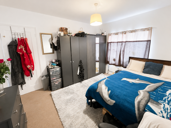 Bedroom (2) - 1