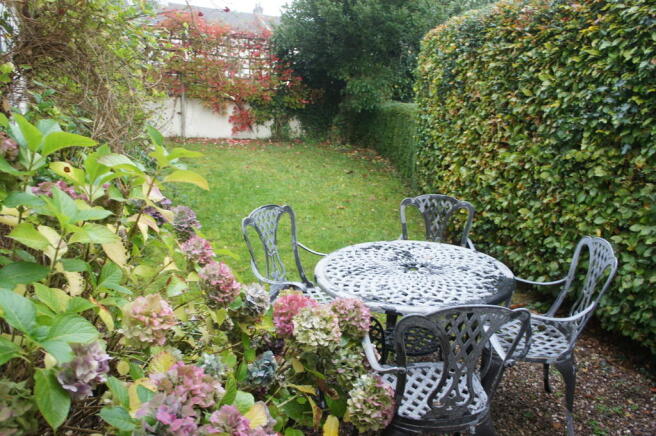 Photo 10