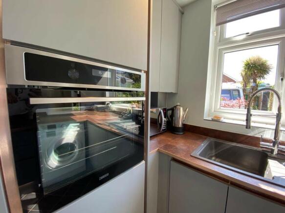 Oven