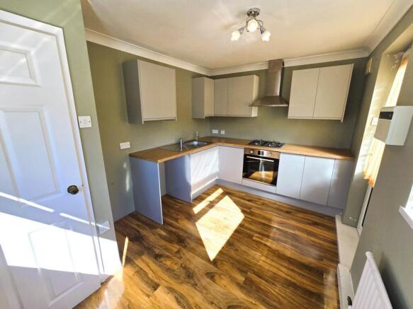 2 bed Bungalow for sale Image 5