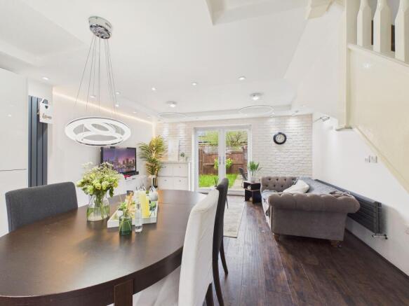 Dining Area/Lounge