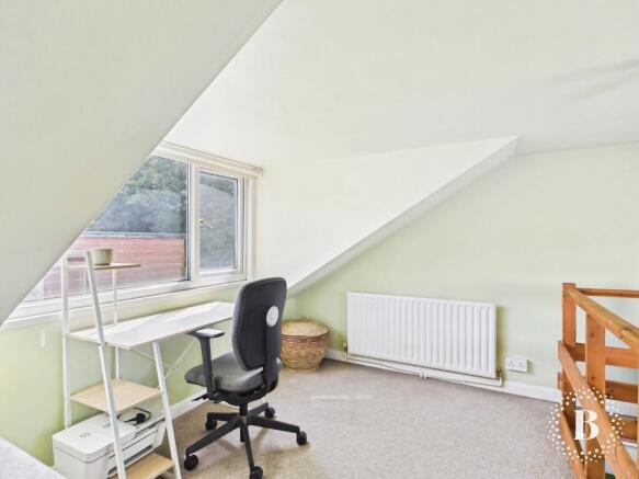 3 bed Terraced for sale Image 11