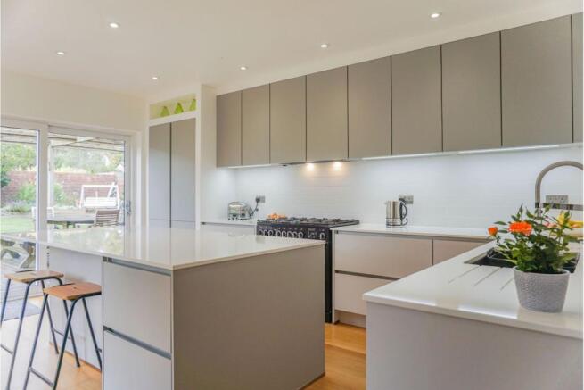 Kitchen/Breakfast
