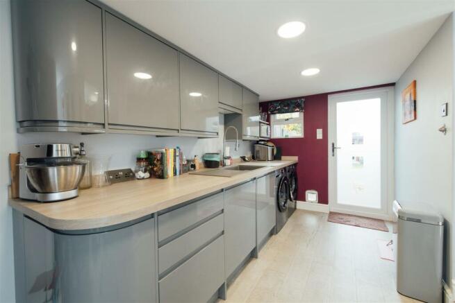 72 Westmill Road, Hitchin-02.jpg