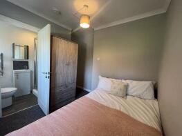 10, Auckland Drive, Brighton BN2 4JS