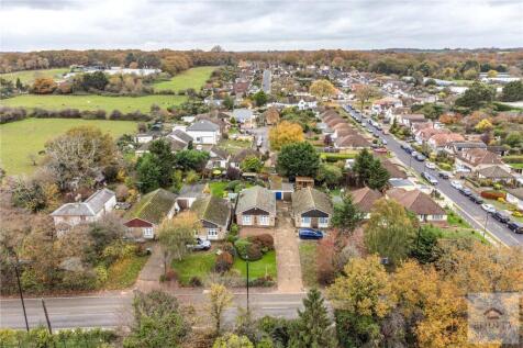 Theobalds Park Road, Enfield, EN2