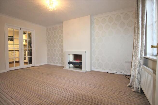 3 bed House to rent Image 4