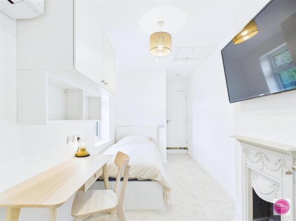 Charnwood Road (7).jpg