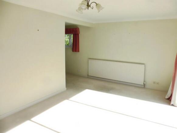 3 bed Detached for sale Image 10