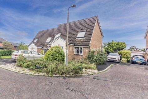 75 Lords Croft, Clayton-Le-Woods, Chorley, Lancashire PR6 7TR