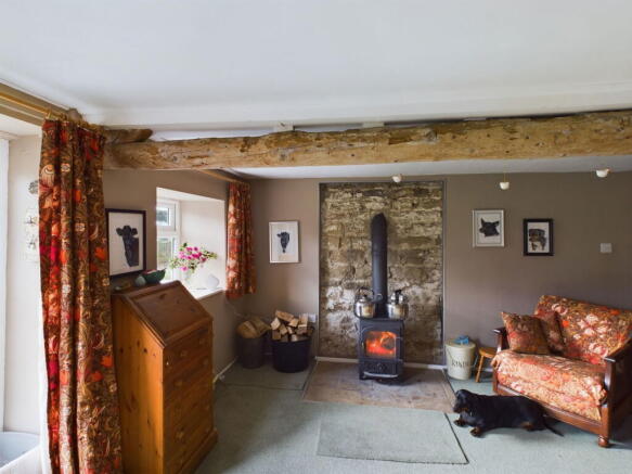 4 bed Link Detached House for sale Image 8