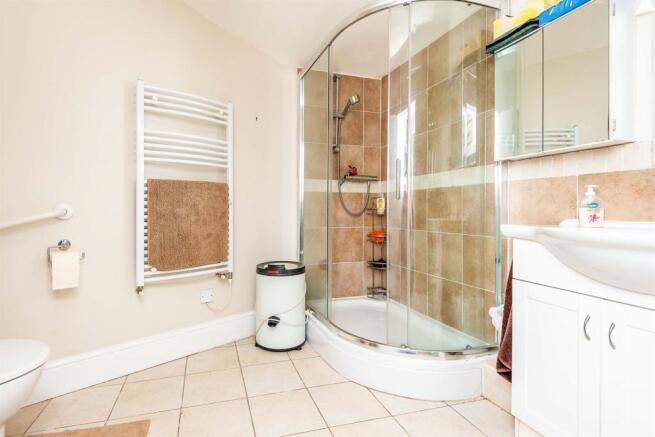 Utility / Shower Room: