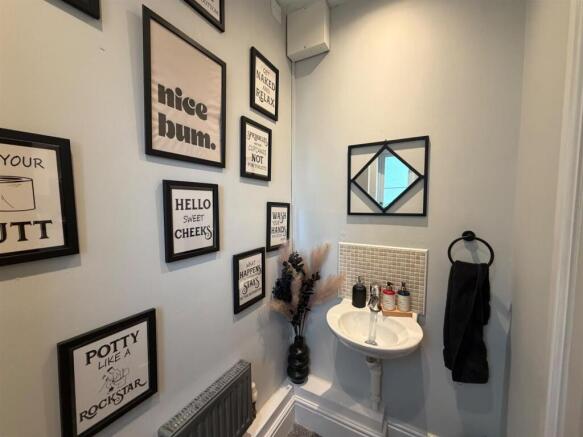 3 bed Town House to rent Image 8