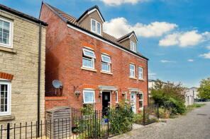 38, Cannon Corner, Gloucester GL3 4FD