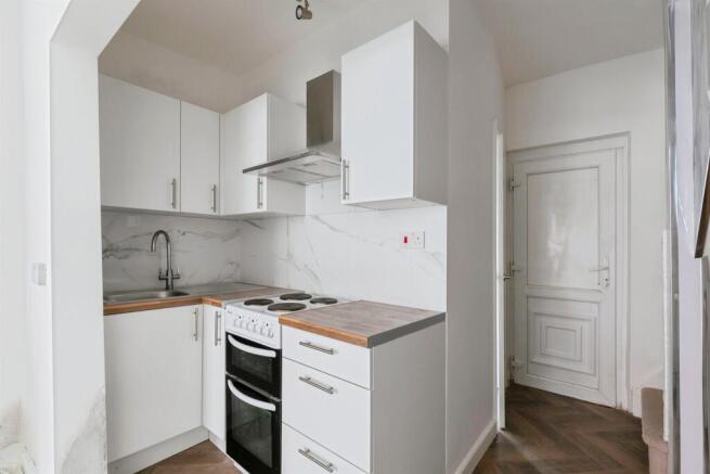 2 bed Terraced for sale Image 6