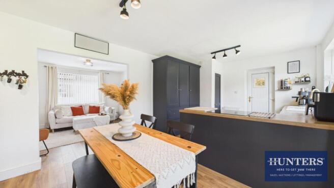 Kitchen/Dining Room
