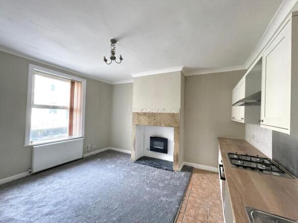 2 bed Terraced for sale Image 7