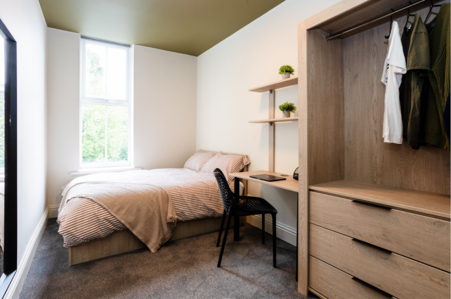 3 bed Terraced to rent Image 5