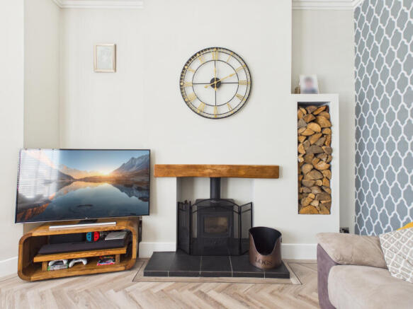 4 bed Semi-Detached for sale Image 8