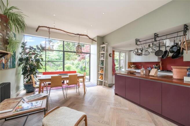 Dining/Kitchen