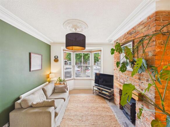 3 bed Terraced for sale Image 4