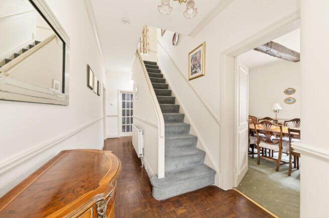4 bed Detached for sale Image 9