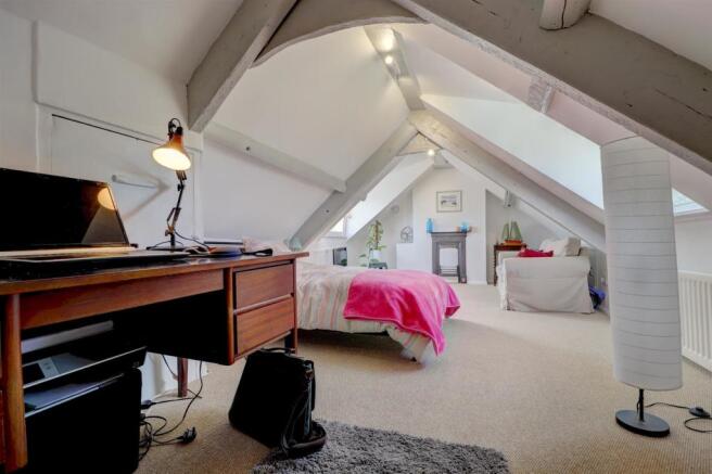 Bedroom 5.2.jpg