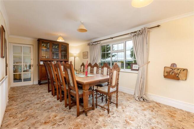 7 bed Detached for sale Image 7