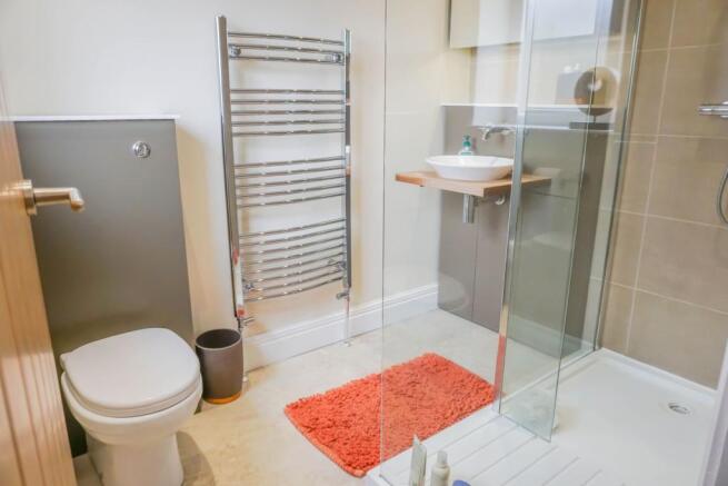 Master En-suite