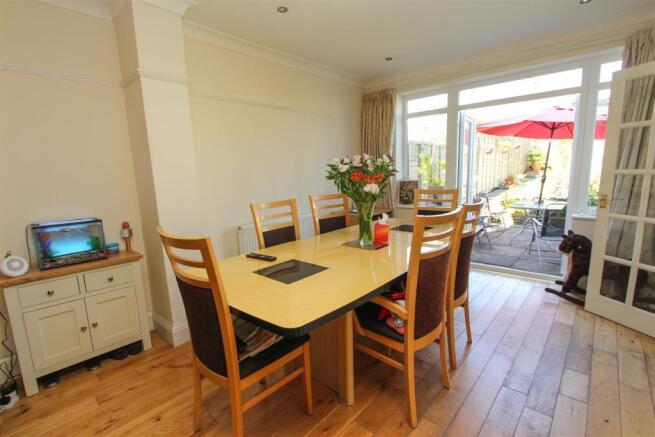 Dining Room.jpg