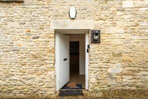 9, Chesterton House, Chesterton Lane, Cirencester GL7 1XQ